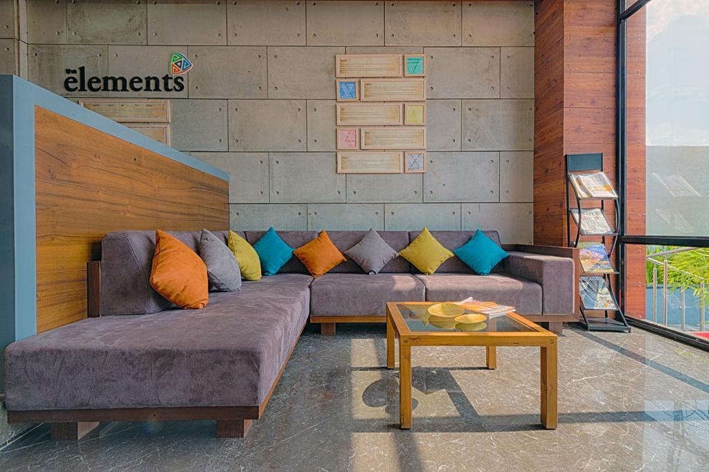 Hotel The Elements Radźkot Zewnętrze zdjęcie